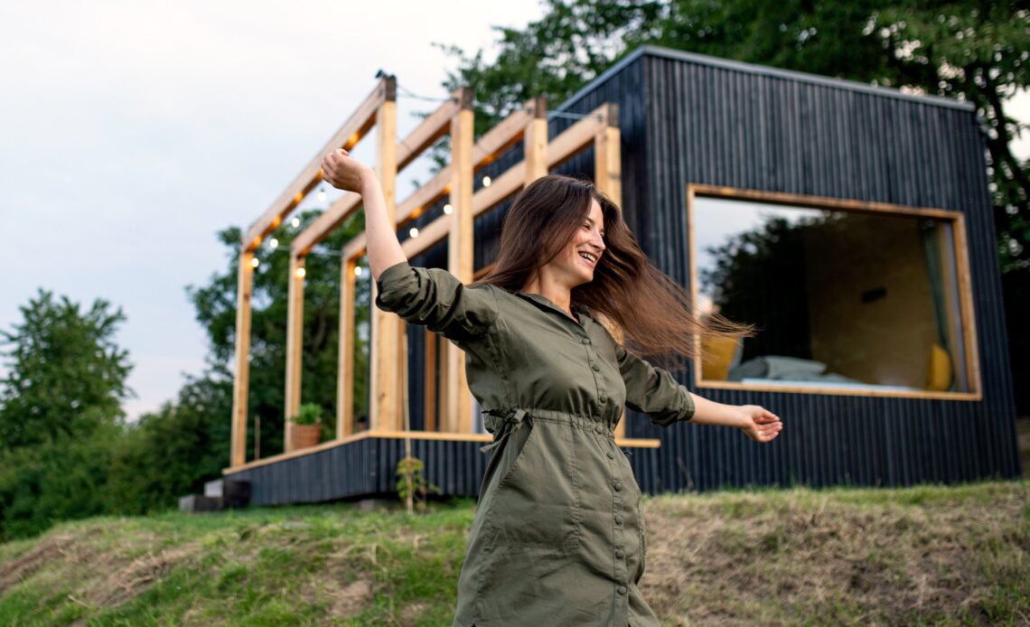 glowne ocieplony dom z kontenerow Dom kontenerowy – rozwiązanie ekologiczne i komfortowe, które naprawdę się opłaca 
